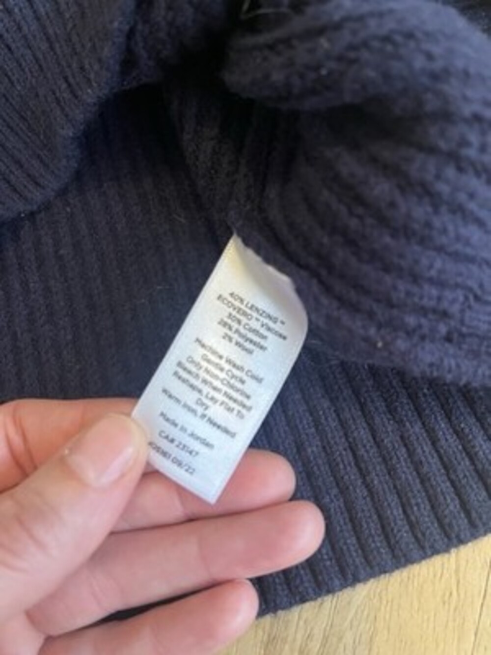 Talbots Petites SP Navy Cable-Knit V-Neck Sleeveless Sweater Vest Pink Trim - Picture 4 of 7